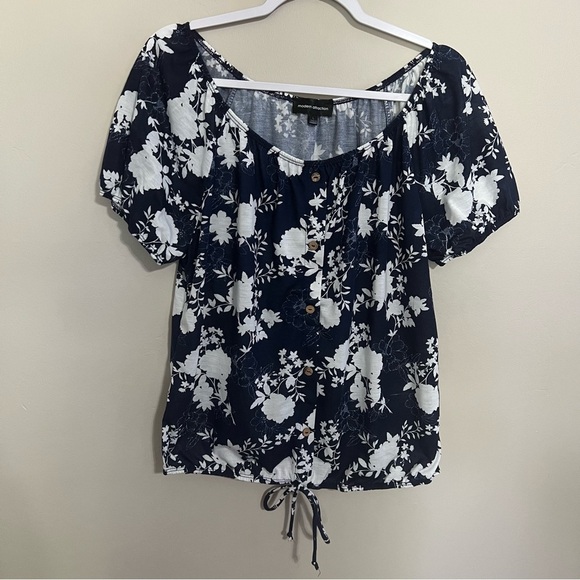 Modern Attraction Navy Blue White Floral Short Sleeve Button Up Top size large - Picture 1 of 7